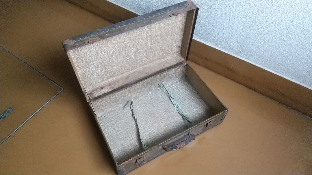 旧日本軍　陸軍　軍医　トランクケース　遺品