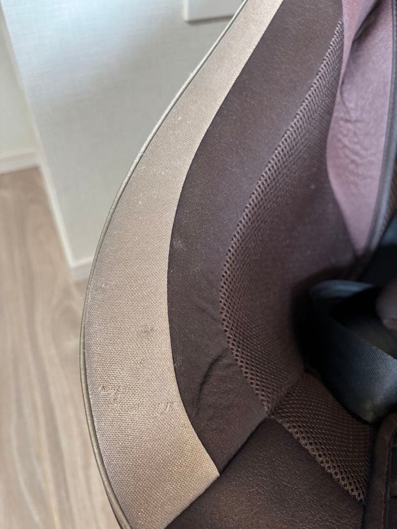 Combi コンビ/ クルムーヴスマートISOFIX チャイルドシート