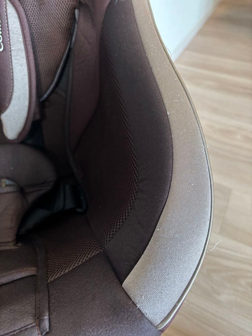 Combi コンビ/ クルムーヴスマートISOFIX チャイルドシート