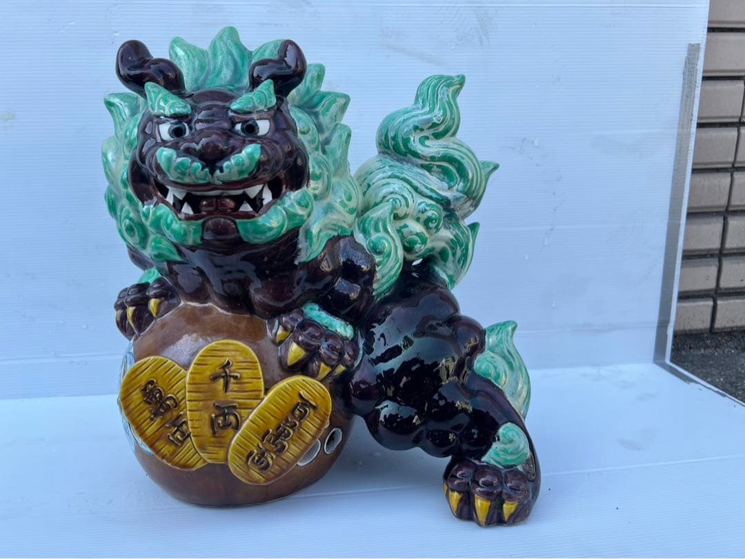 は*ま様 陶器製 獅子像 緑と茶色 約30cm は*ま様 陶器製 獅子像 緑と