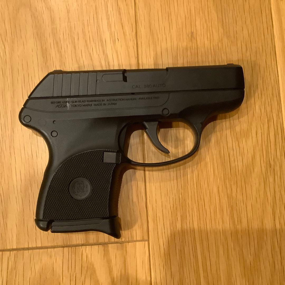 東京マルイ　LCP ホルスターと拡張マガジン付き