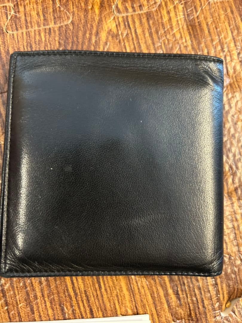 LOEWE ブラック 二つ折り財布　レザー　黒