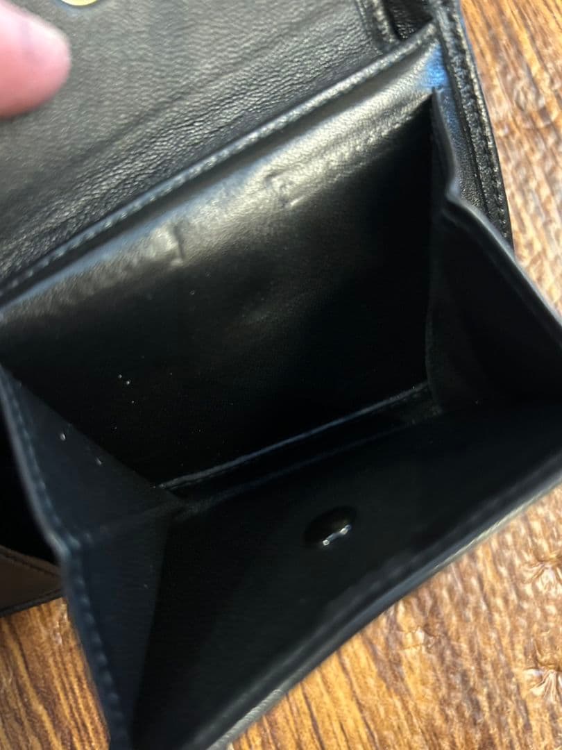 LOEWE ブラック 二つ折り財布　レザー　黒