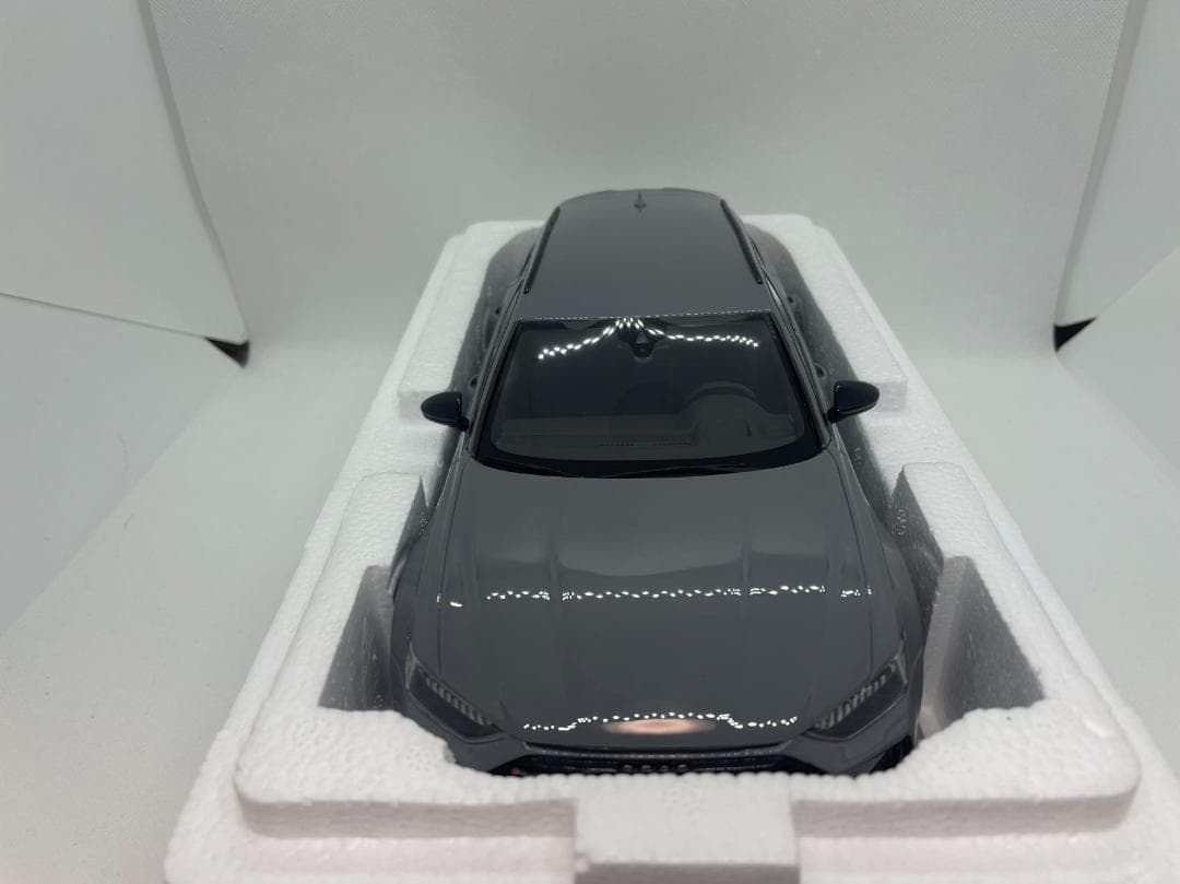 701-016 GT-Spirit 1/18 アウディ RS6 C8 AVANT