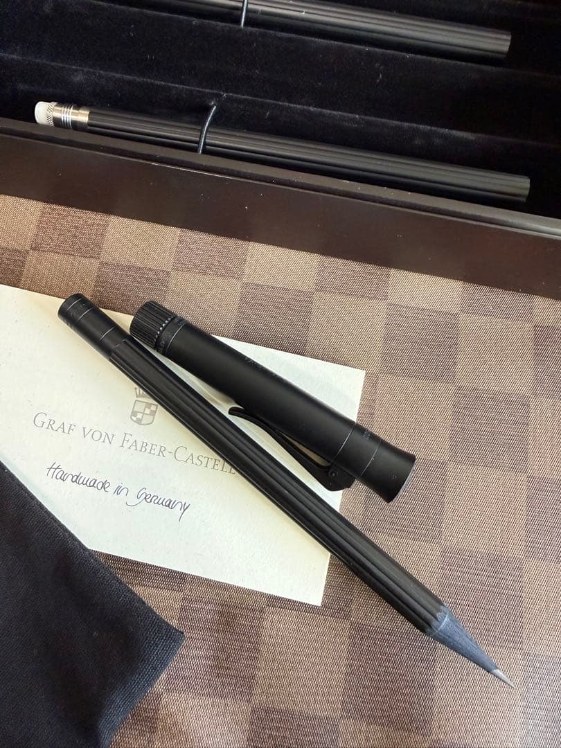 ライカ、FABER-CASTELL ファーバーカステル限定鉛筆セット