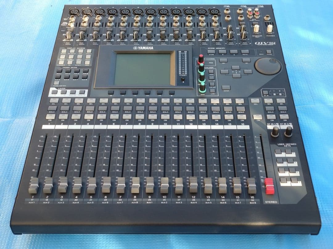 YAMAHA 01V96i デジタルミキサー ヤマハ O1V96i