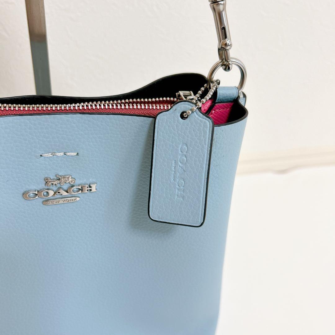 極美品 コーチ モリー バケットバッグ 22 2way レザー ショルダー 水色