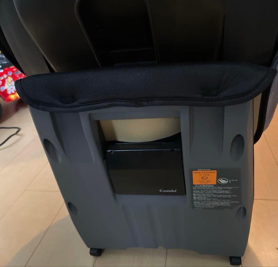 ぱ*ん様 Combi チャイルドシート クルムーヴ　ISOFIXシリーズ