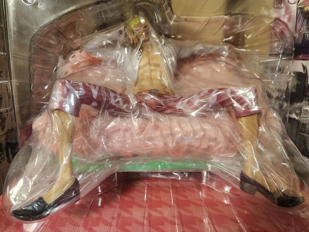 ワンピース　アーカイブコレクション　ドフラミンゴ