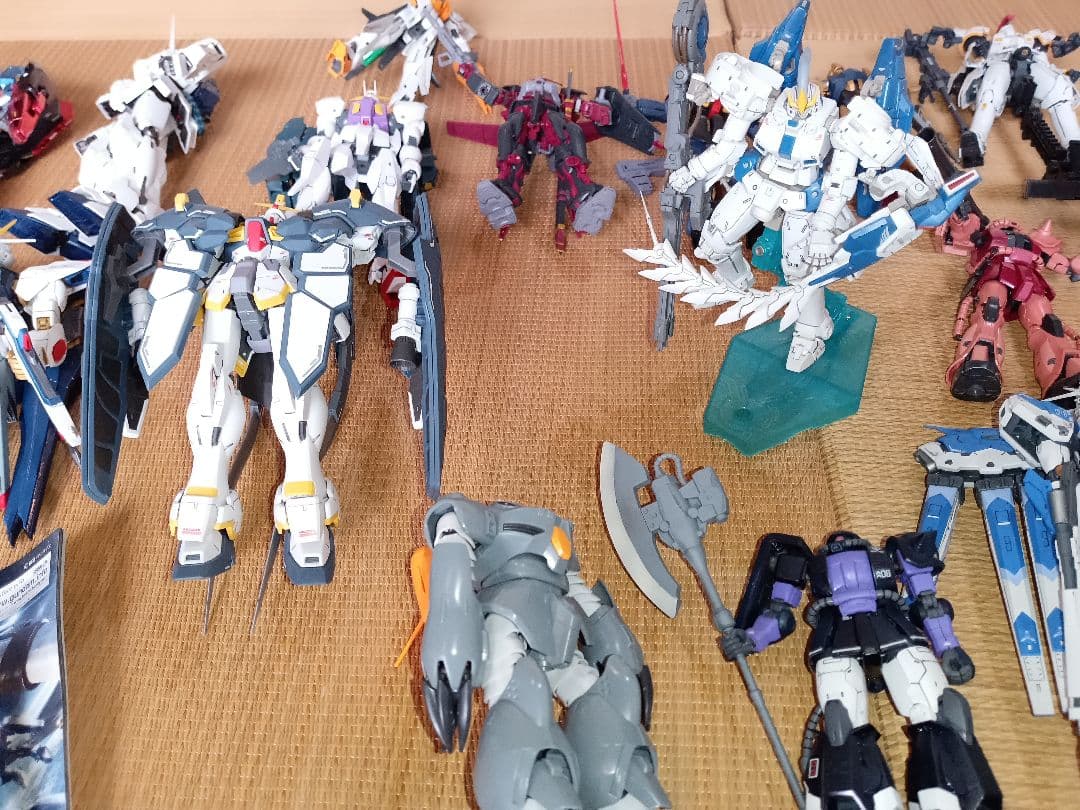 ガンダム組済みhgmgrgロボット魂