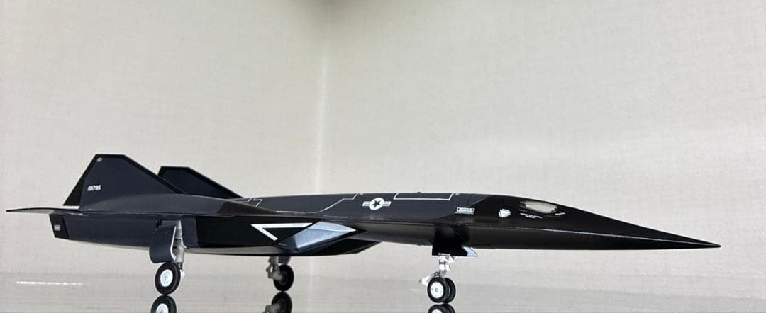 トップガン　ダークスター　1/72