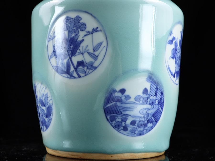 Y2463 時代物 中国 青磁 染付 青花獣双耳瓶 大花瓶 高さ26㎝ - メルカリ