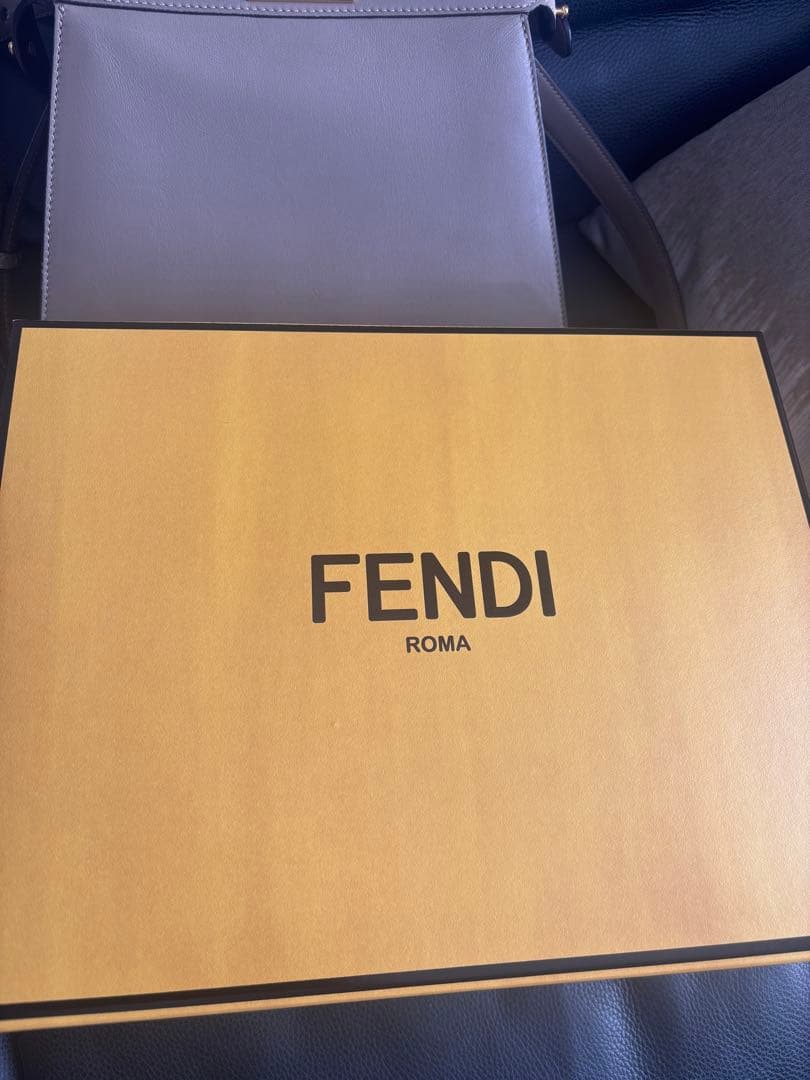 FENDI フェンディ　アイシーユー　ショルダーバック　ハンドバック　ベージュ