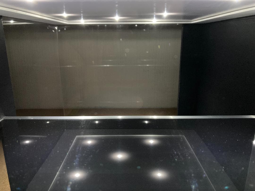 モデルカー用ジオラマ：1/24 ショールーム＆ガレージⅣ（吹き抜け2階タイプ）