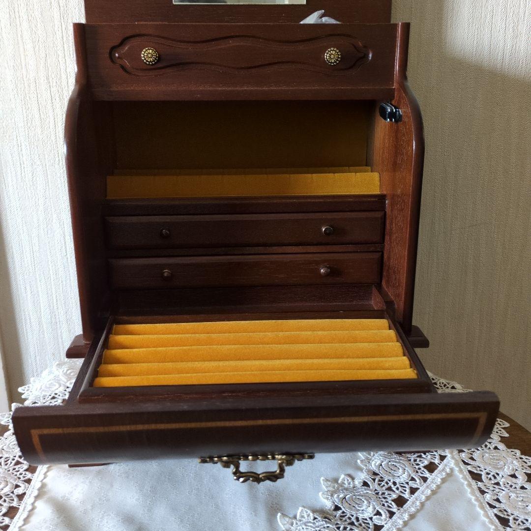 【新品】ELEMICA 薔薇　家具調ジュエリー宝石箱　オルゴール　アンティーク