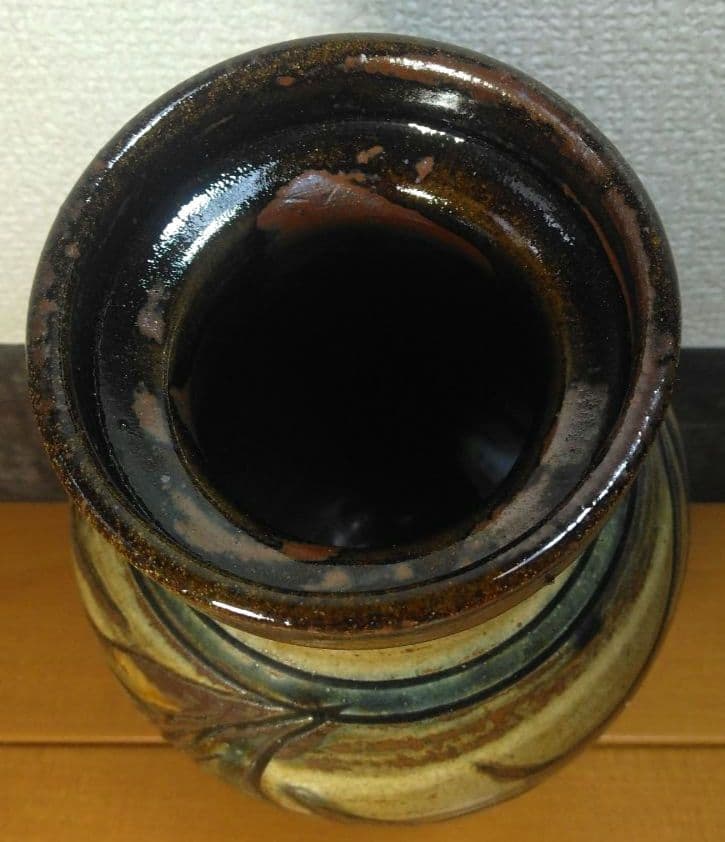 緑一色様専用】人間国宝 金城次郎 海老魚文花瓶 栞 共箱 無傷 壷屋焼