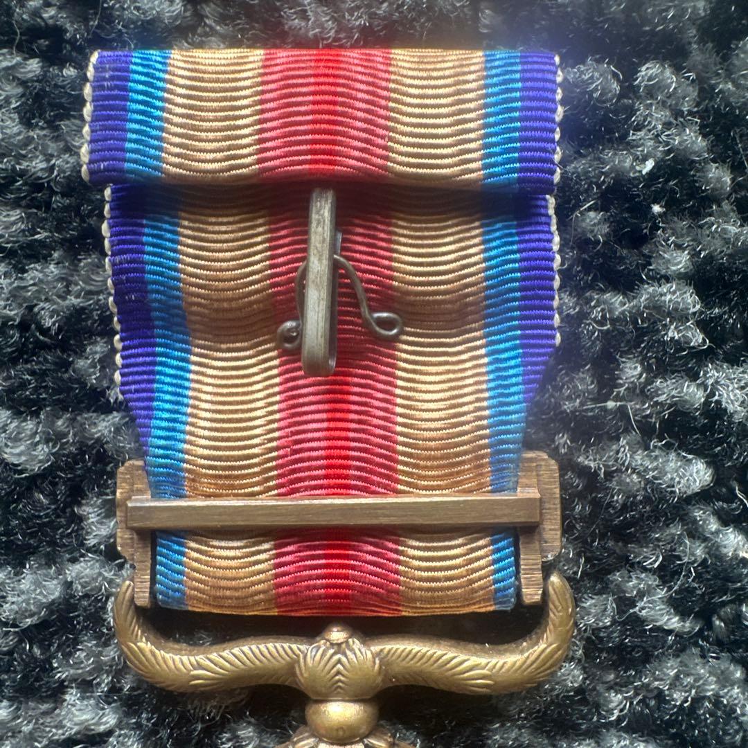 明治三十七八年従軍記章　日露戦争記章　日本軍　戦争記念章　アンティーク