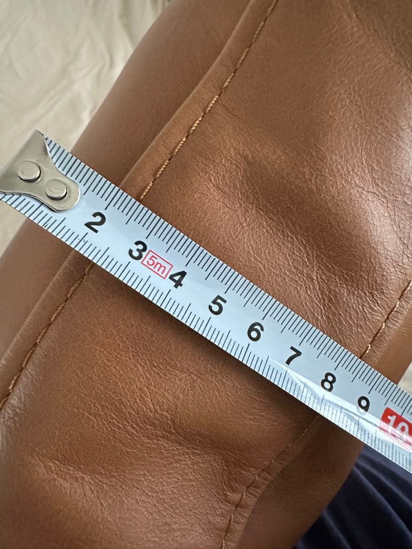 や*ま様 ウニコ　unico レザークッション　本革　茶色　ベージュ　ブラウン