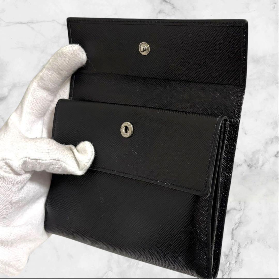 極美品✨ PRADA プラダ 三つ折り財布 サフィアーノ ブラック 三角ロゴ