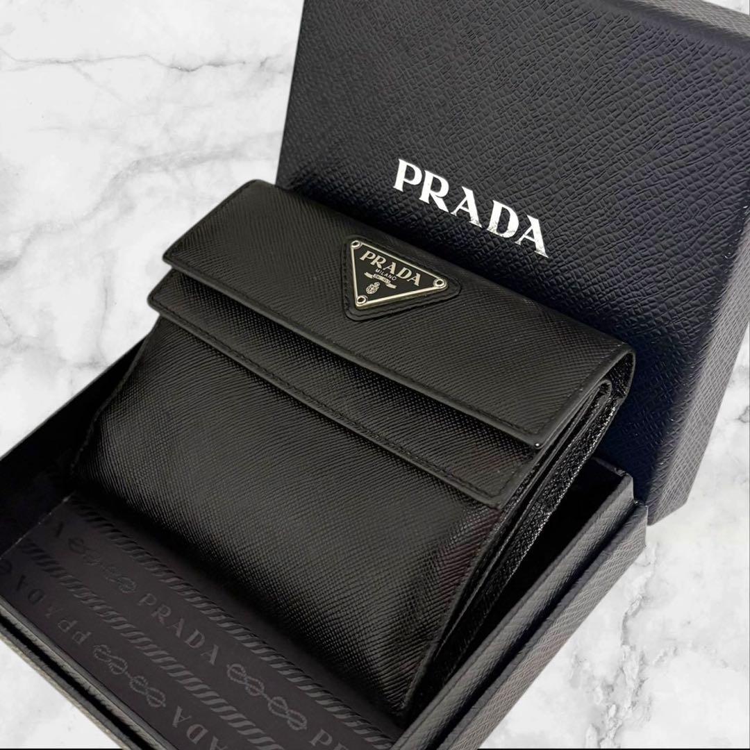 極美品✨ PRADA プラダ 三つ折り財布 サフィアーノ ブラック 三角ロゴ