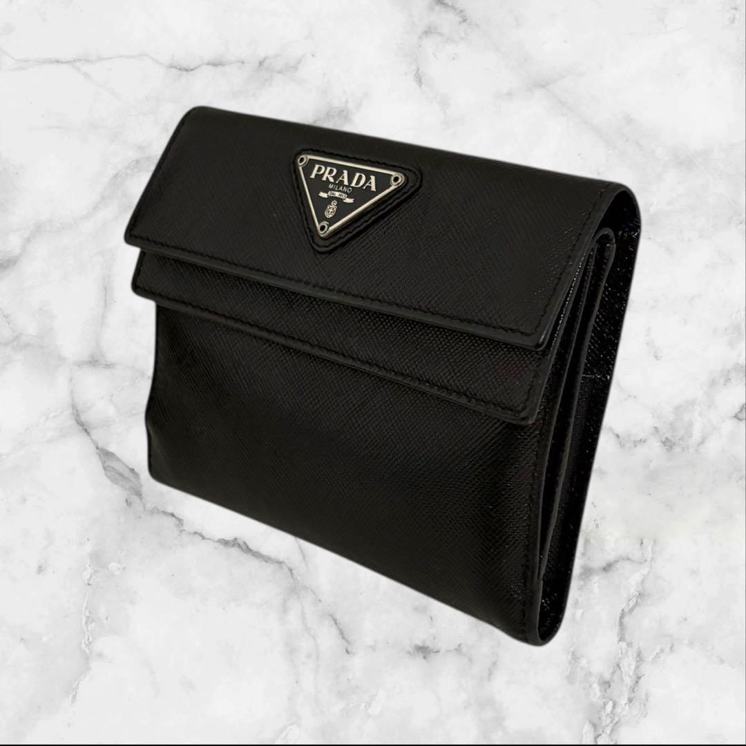 極美品✨ PRADA プラダ 三つ折り財布 サフィアーノ ブラック 三角ロゴ