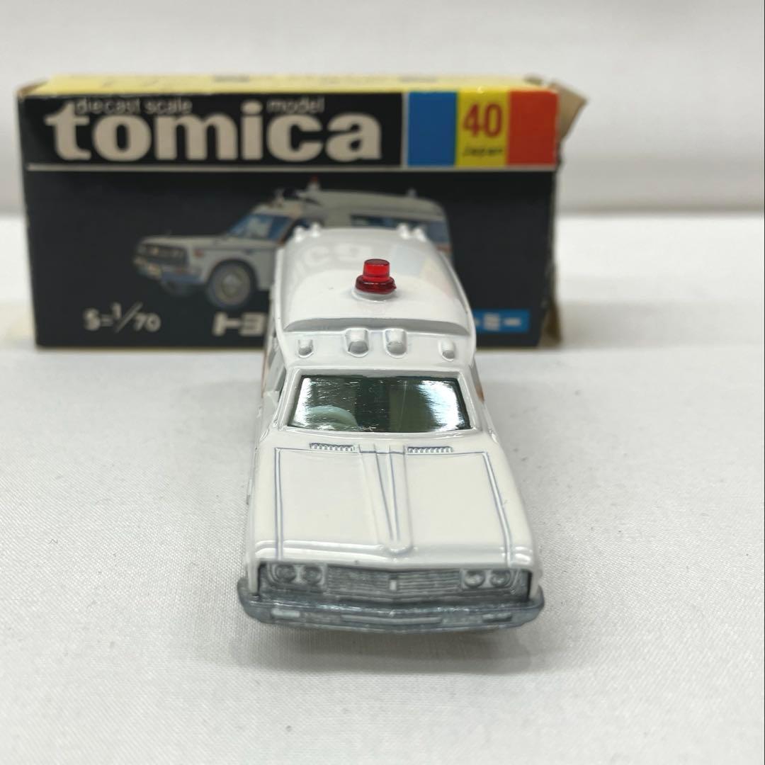 トミカ トヨタ 救急車 ホワイト No.40 黒箱
