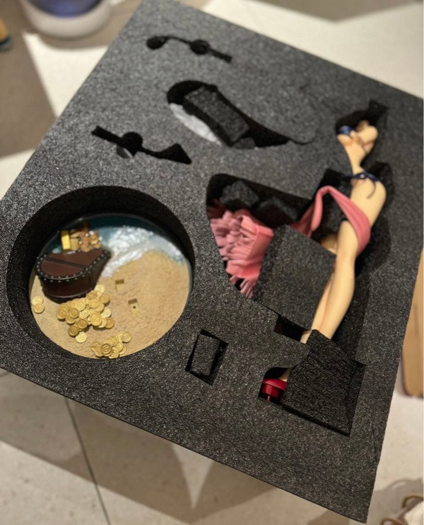 ワンピース 1／4スケール 高配版 ロビン フィギュア ガレージキット