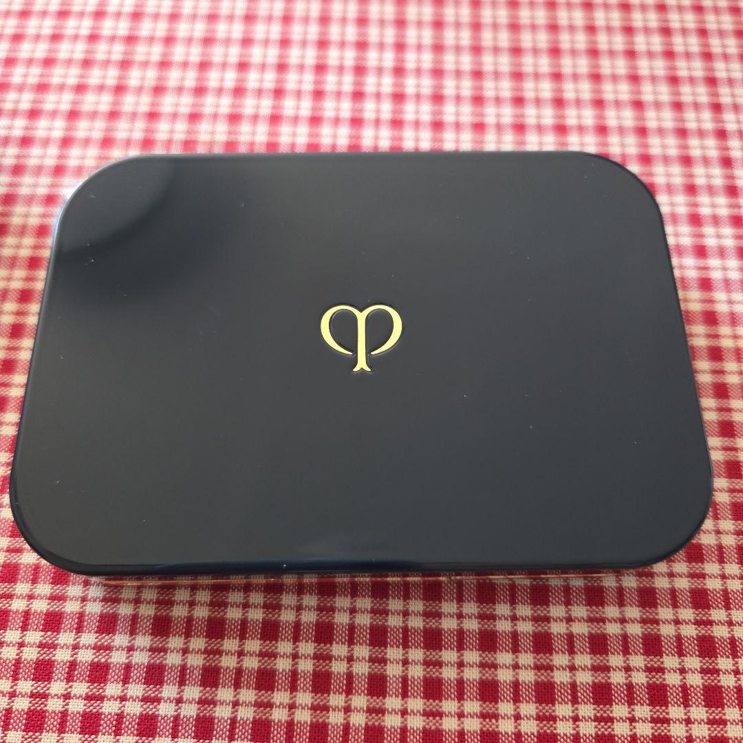 クレ・ド・ポー ボーテ タンプードルエクラⅡ オークル 20