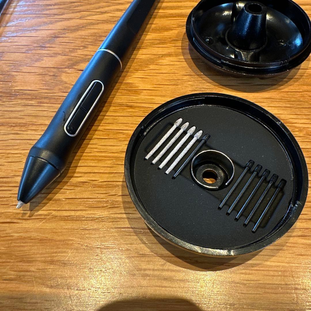 HUION KAMVAS Pro 24(4K) キーボードホルダー付き 新発売！Cintiq Pro