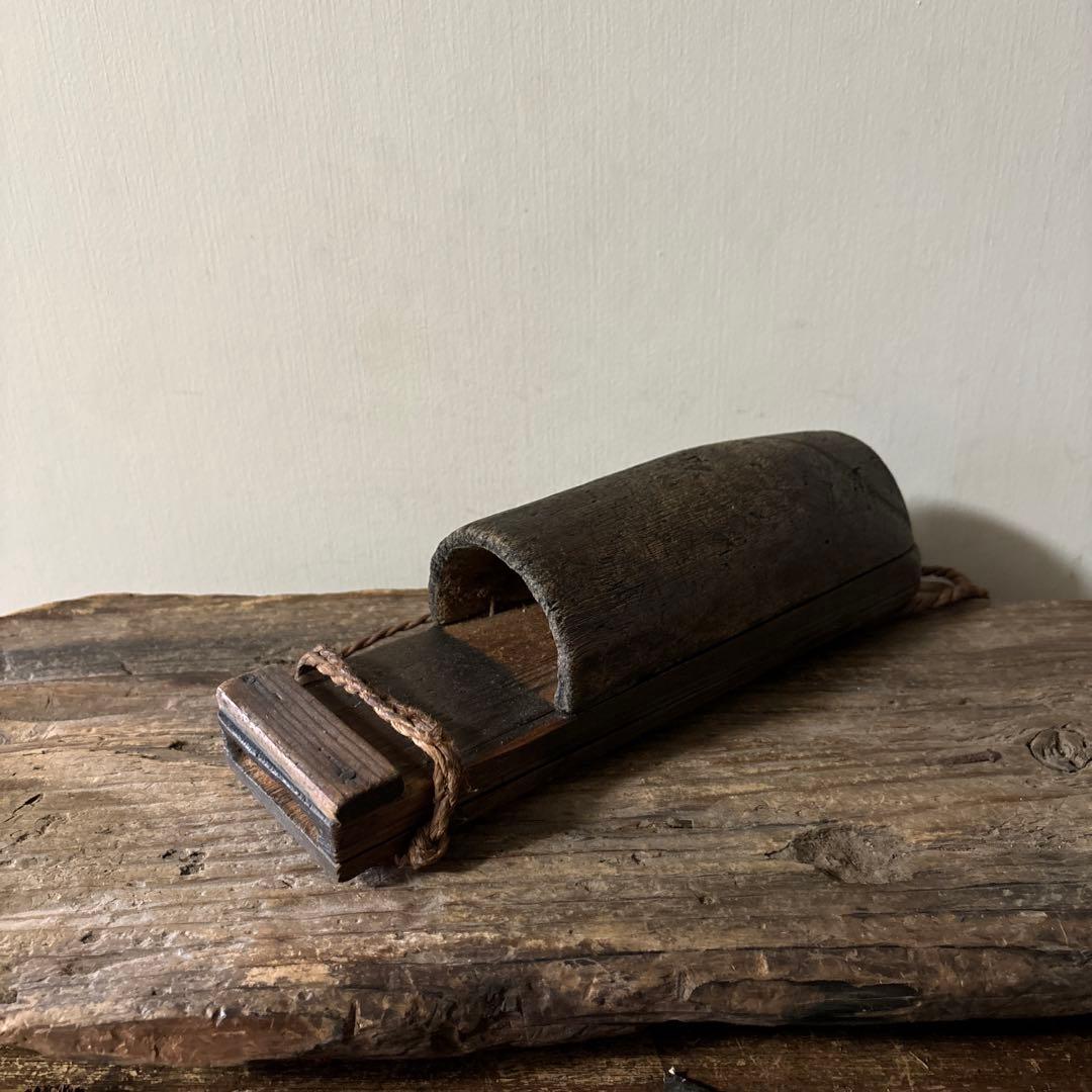 素朴な味の鉈入れ　花器　掛け花　古民芸　古民家 検:白洲正子　一二三美術　李朝