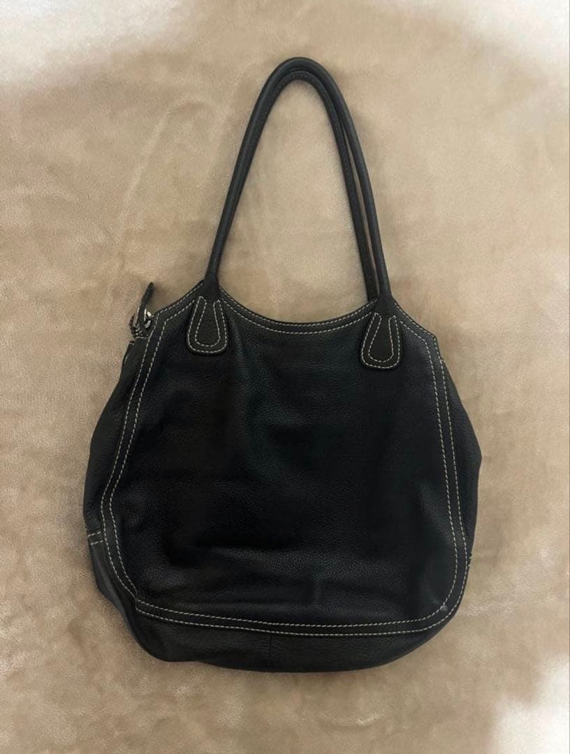 プラダ　ハンドバッグ　トートバッグ　レザー　黒【2026.1.7追記あり】