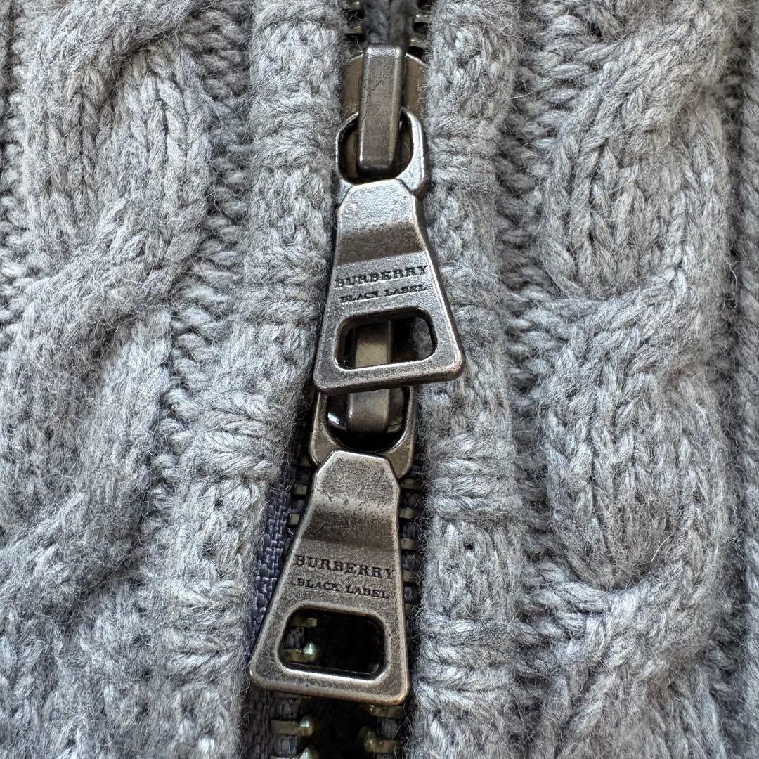 バーバリーブラックレーベル　ケーブルニット パーカー　ファー　グレー　M