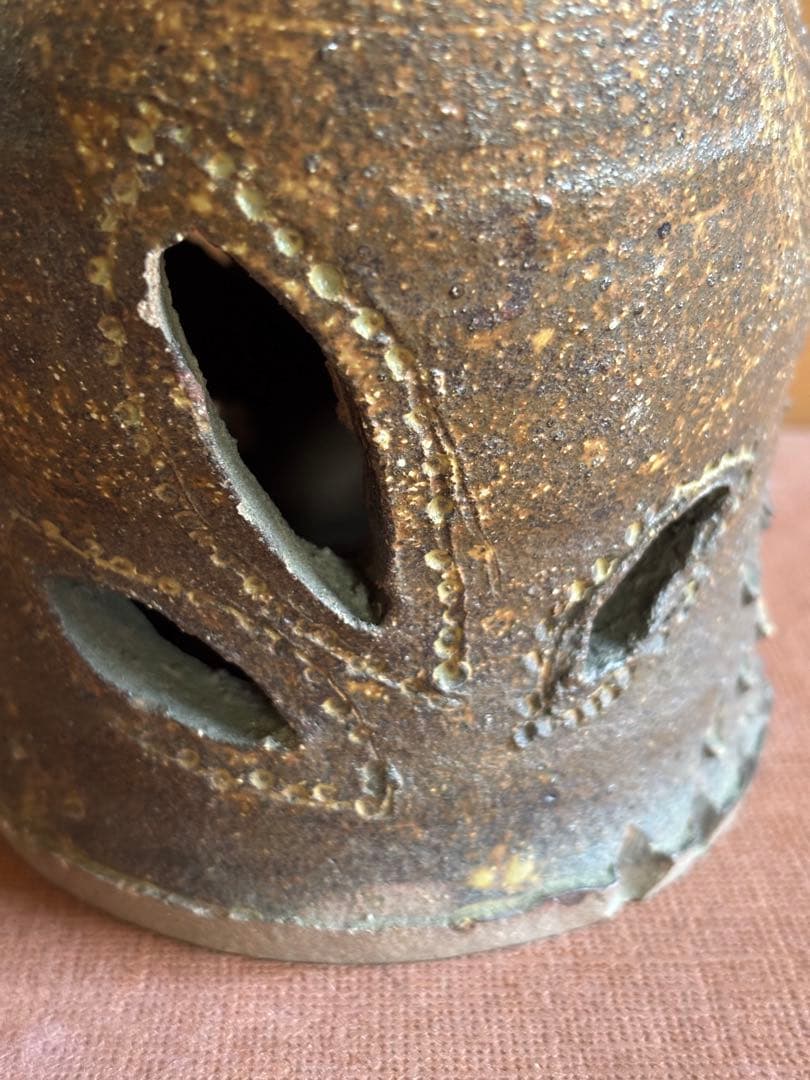 Y．A銘 藁灰釉彫文フクロウ形置物 検不苦労 - メルカリ