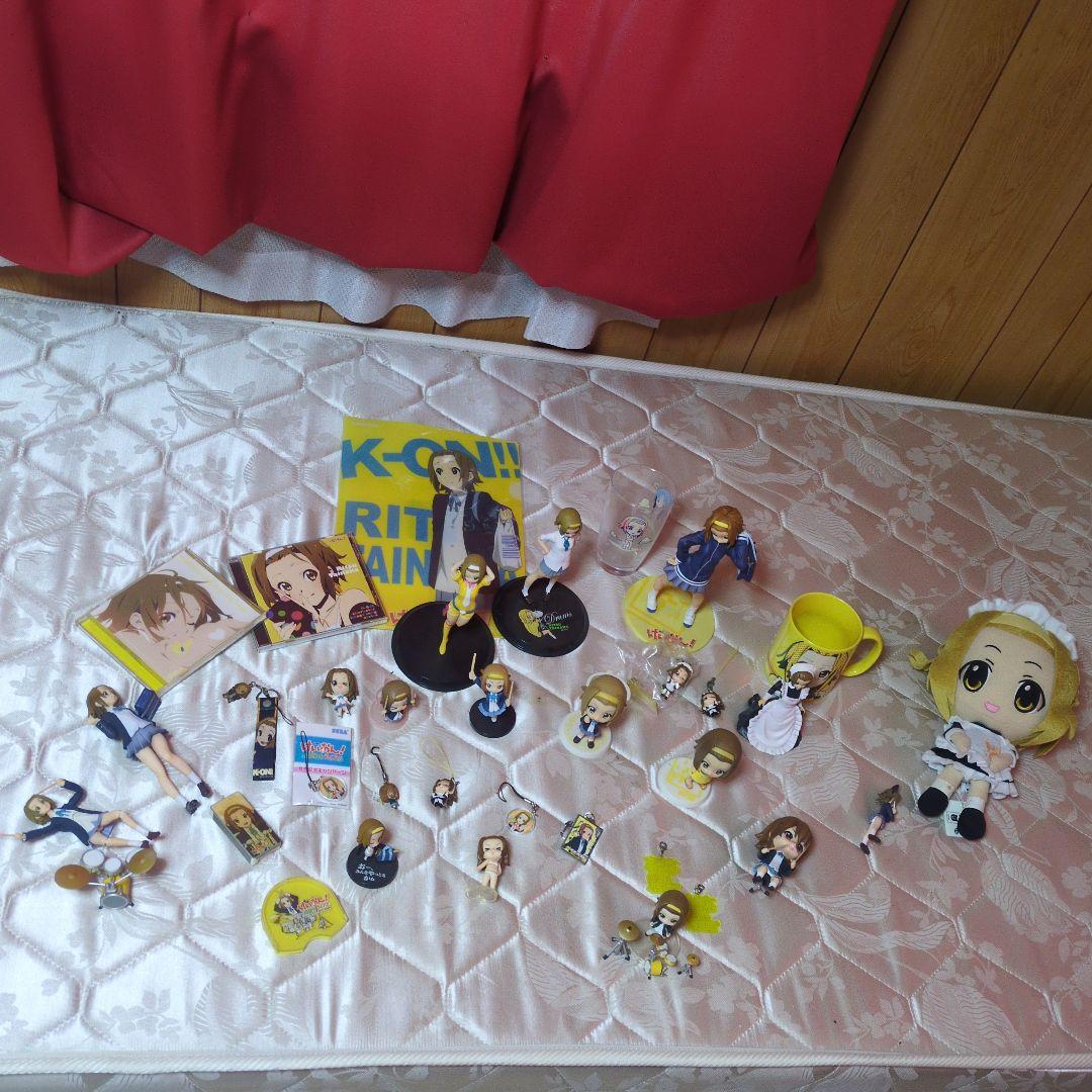 けいおん！K-ON! りっちゃん フィギュアセット　田井中律 Amazon.co.jp: 【アニまるっ! 限定】けいおん! 5周年記念1/8 田井中律