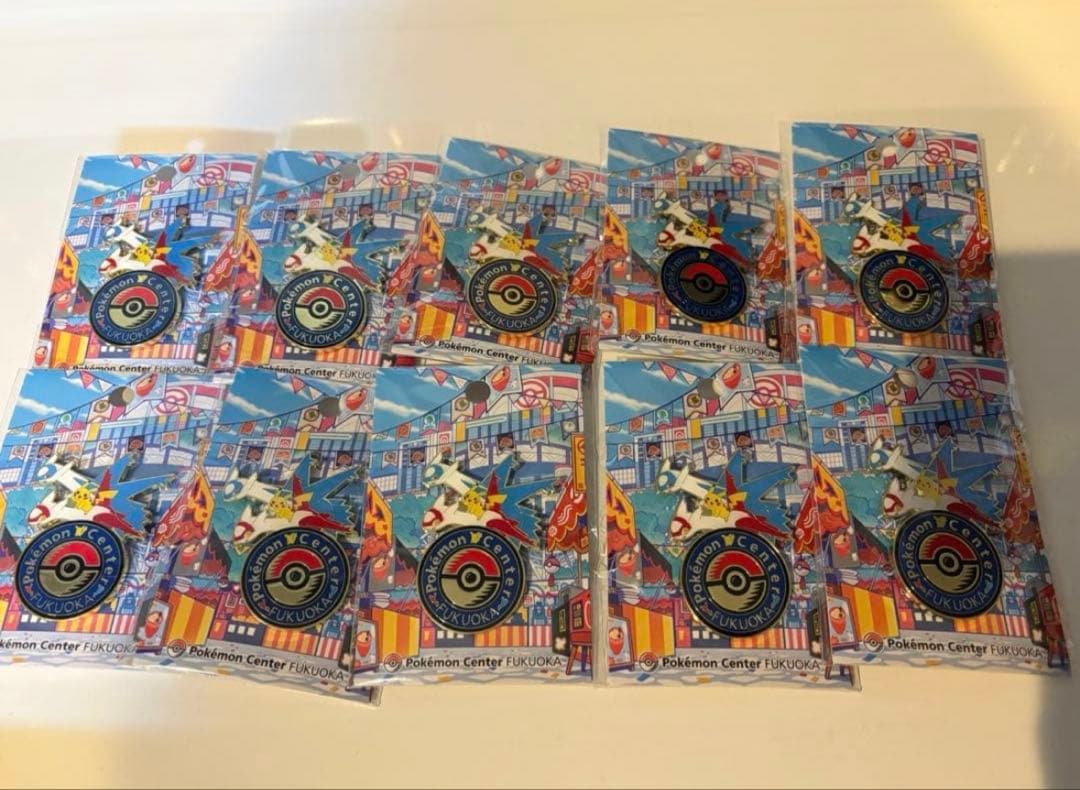 ポケモンセンターフクオカ　ピンバッジ 10個　ピカチュウ　ラティオス　ラティアス ポケモンセンター フクオカ リニューアル オープン 記念 限定品 ロゴ