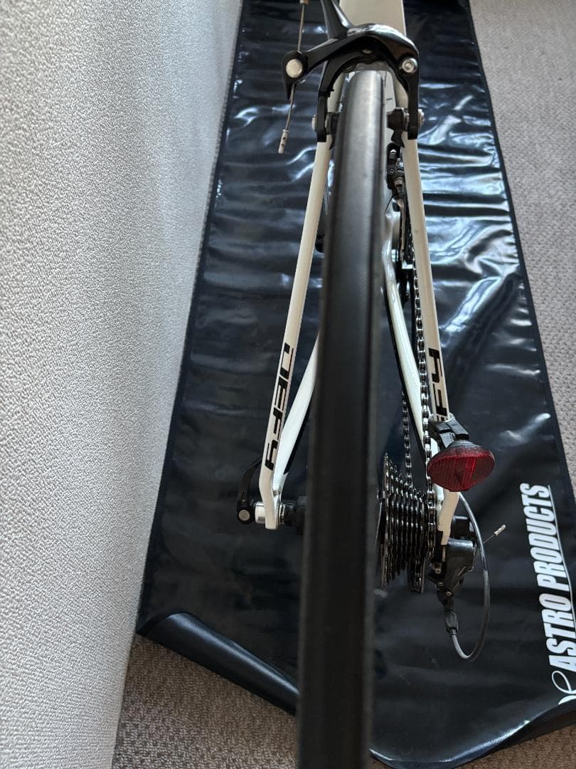 GIANT DEFY COMPOSITE3　2013　105に変更　札幌