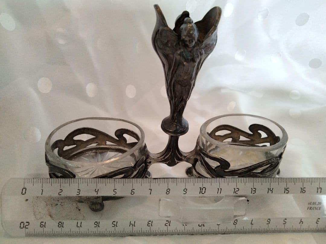 匿名配送、おまとめ購入歓迎、女神の、塩入れ。アンテイーク。テ一ブル用品。