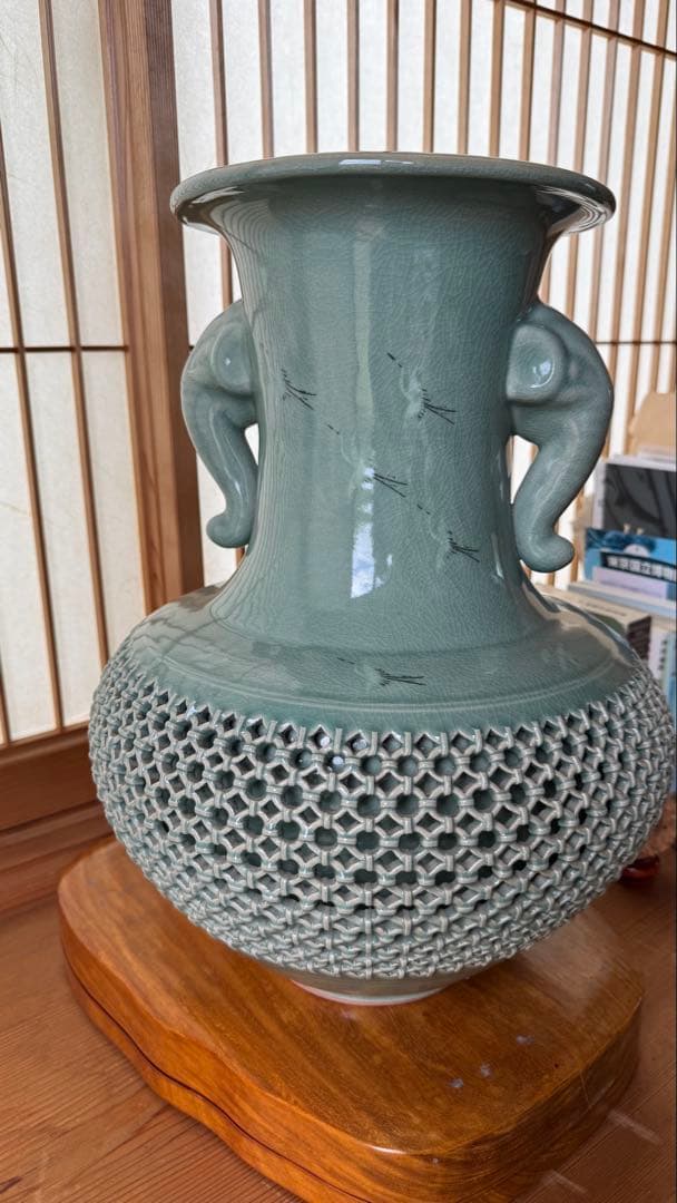 青磁の壺 青磁壺(神農 巌)｜ギャラリージャパン