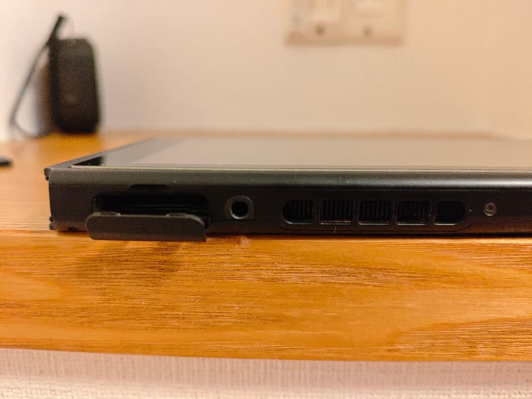 【美品】Nintendo Switch　本体　箱付き