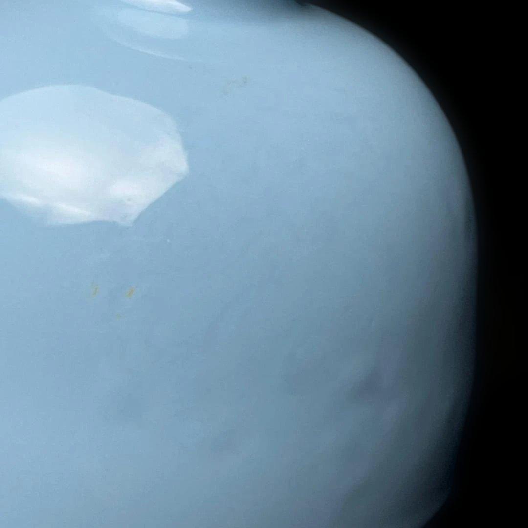 唐物 天青釉暗刻龍紋太白尊 大清康煕年製