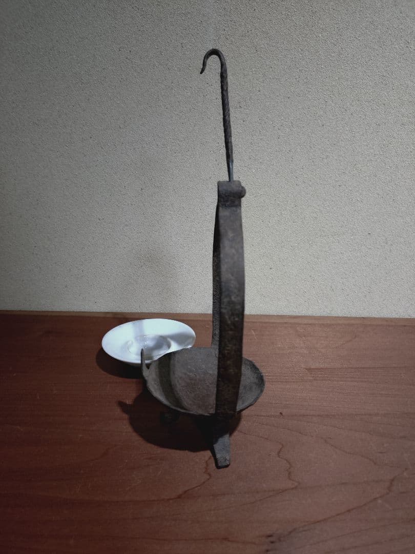 鉄製 吊るし灯火器 花器 花入れ 古道具 古民具 燭台 行燈 行火