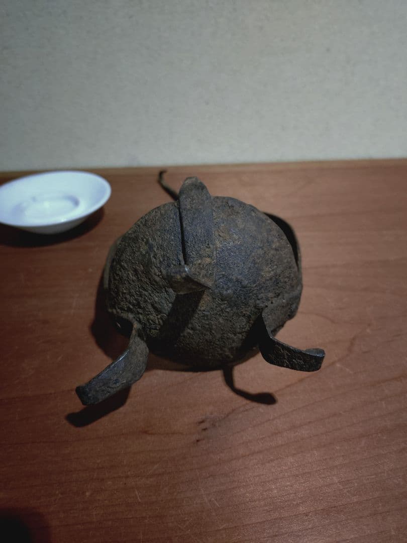鉄製 吊るし灯火器 花器 花入れ 古道具 古民具 燭台 行燈 行火