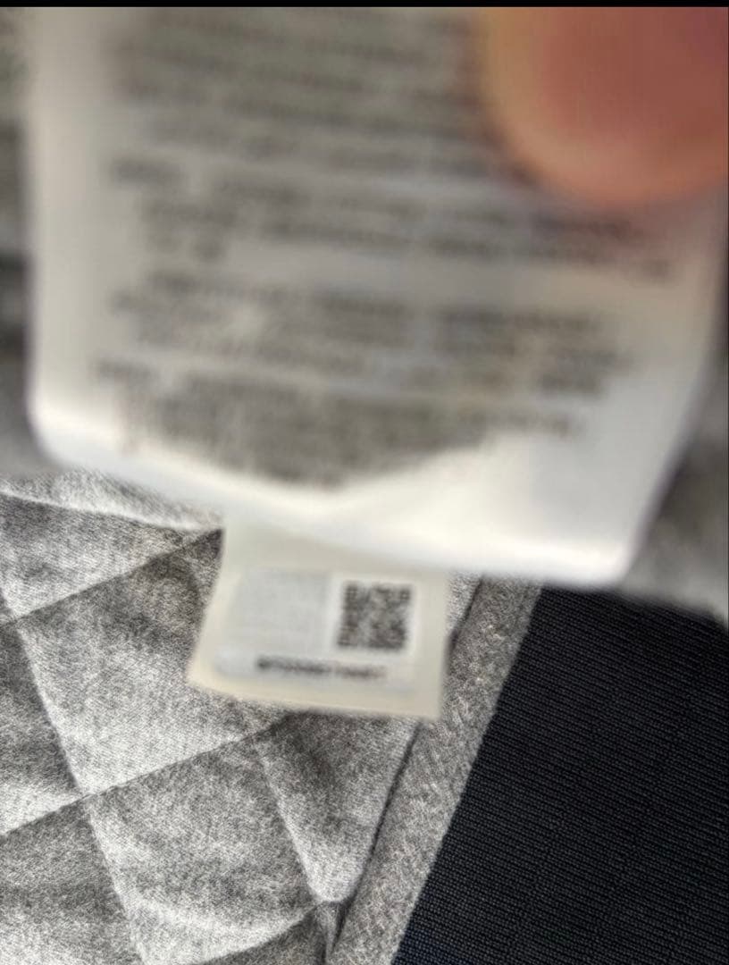 ヒ*デ様 MONCLER グレー キルティングパーカー サイズL