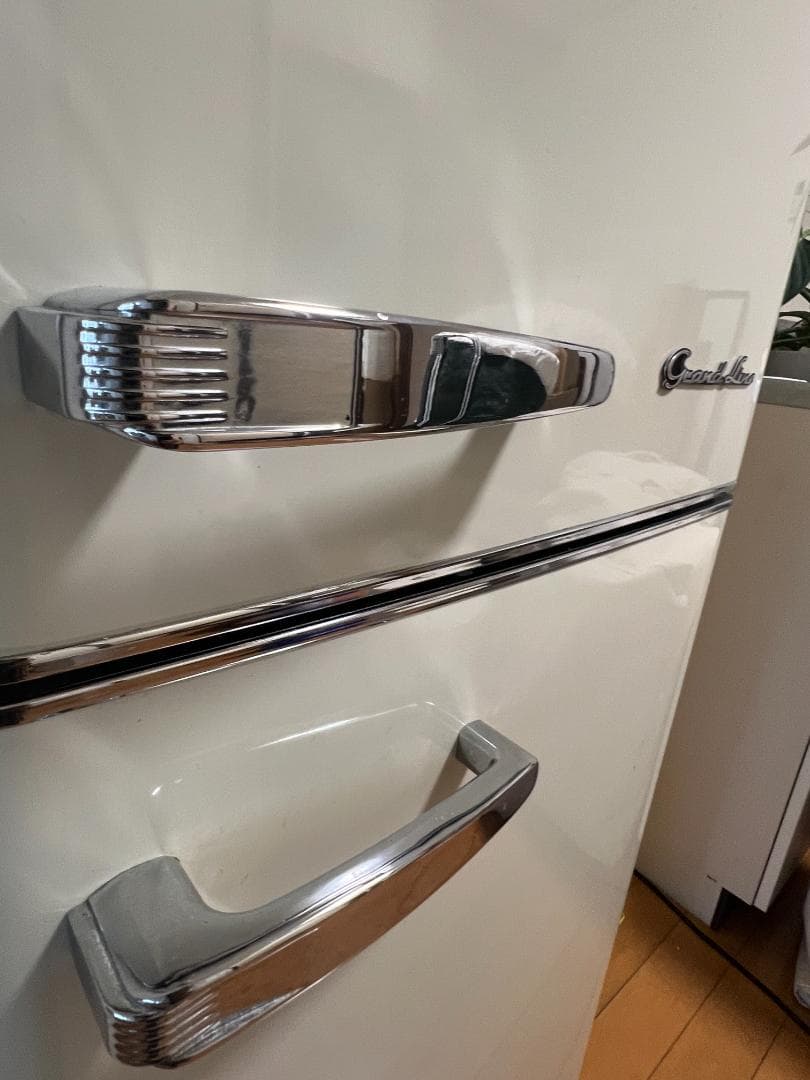 Grand Line ホワイト冷蔵庫 レトロスタイル 2ドア 2020年製