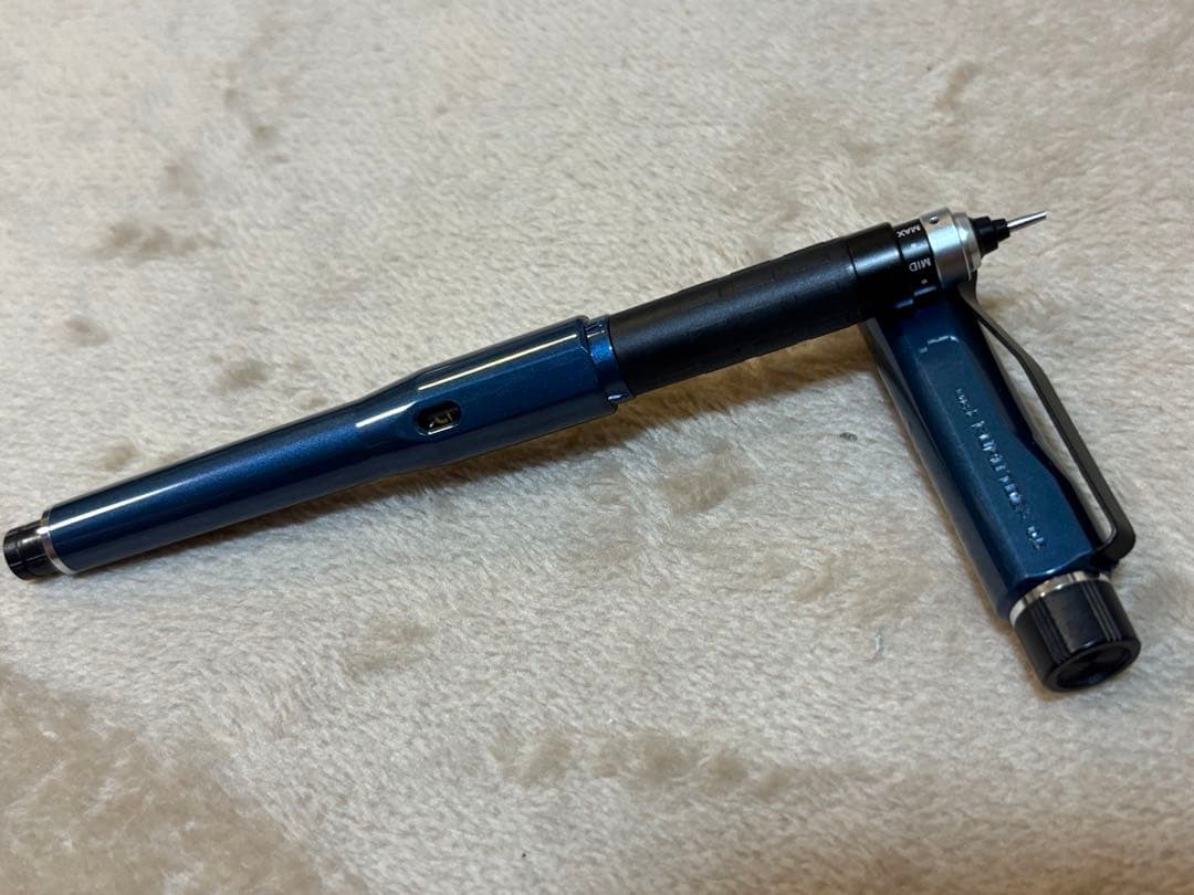 クルトガダイブ グランブルー 限定色 未使用に近い