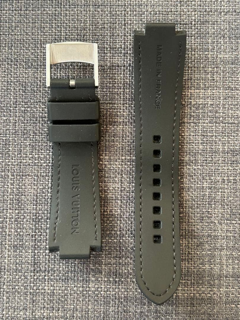 LOUIS VUITTON ブラック ラバーベルト