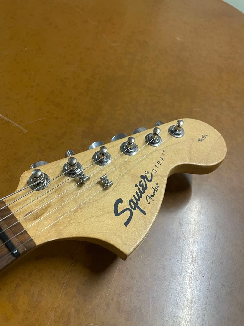 Squier by Fender Stratocaster ブラック