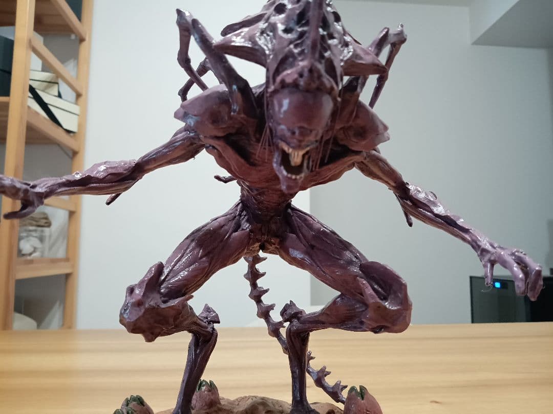 aliens エイリアン 怪物フィギュア 紫色 箱無