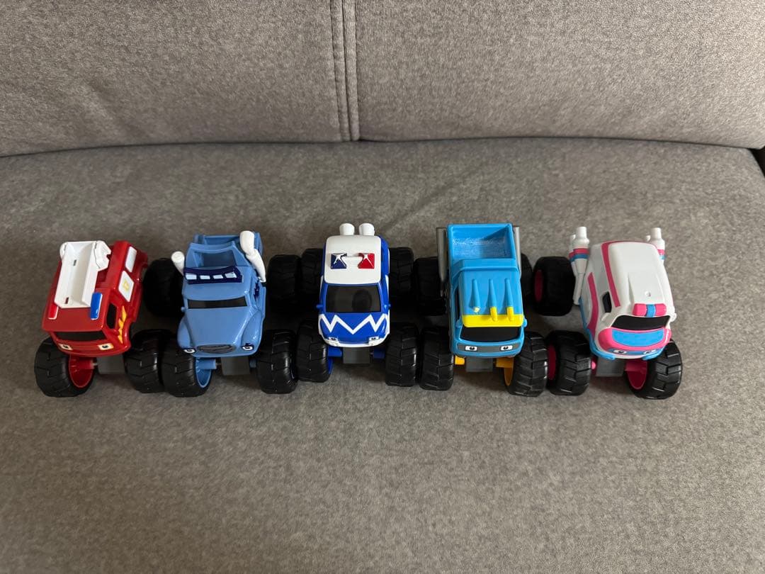 ベビーバス Babybus モンスターカー 5台セット