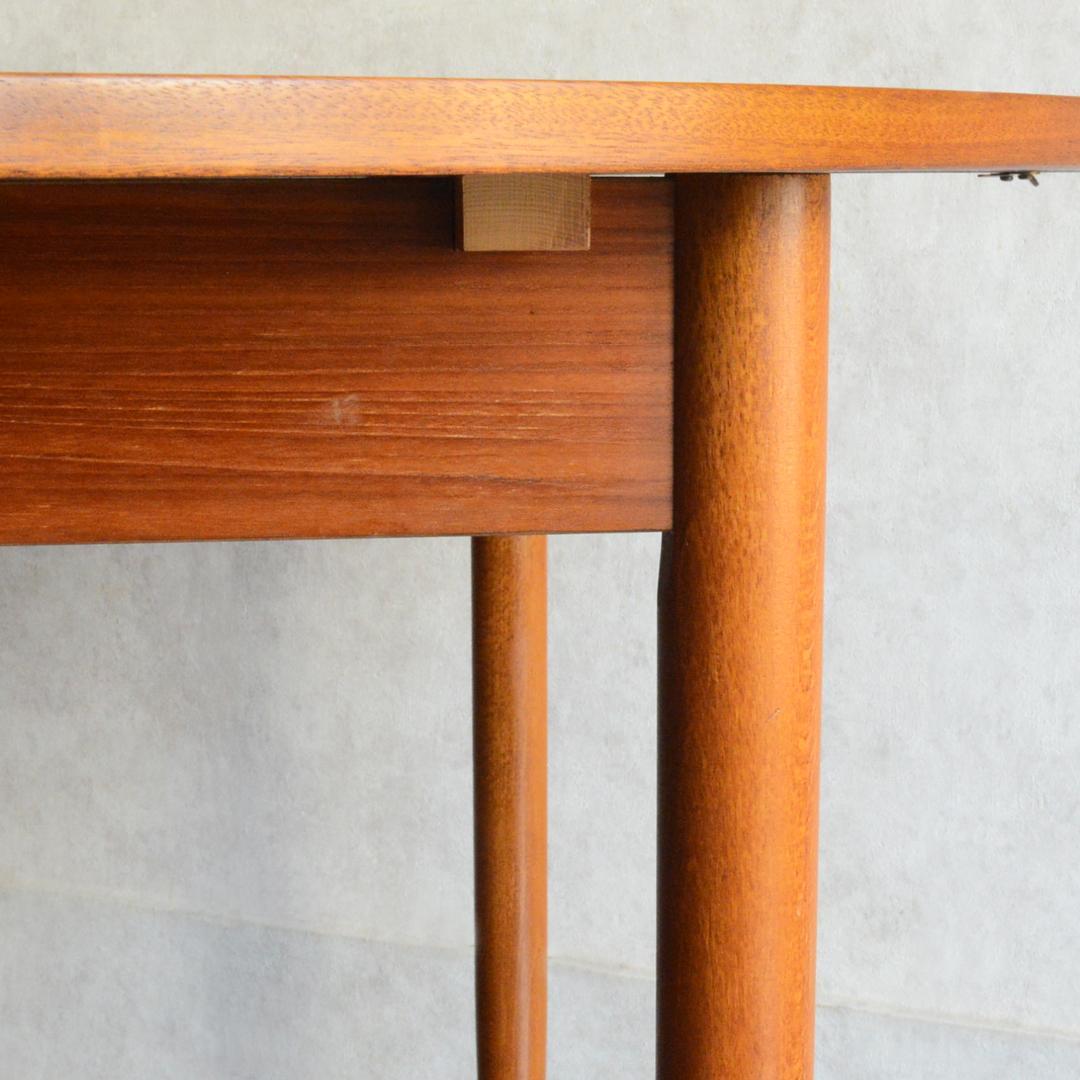 イギリスヴィンテージ エクステンション ラウンド ダイニングテーブル 拡張式円形